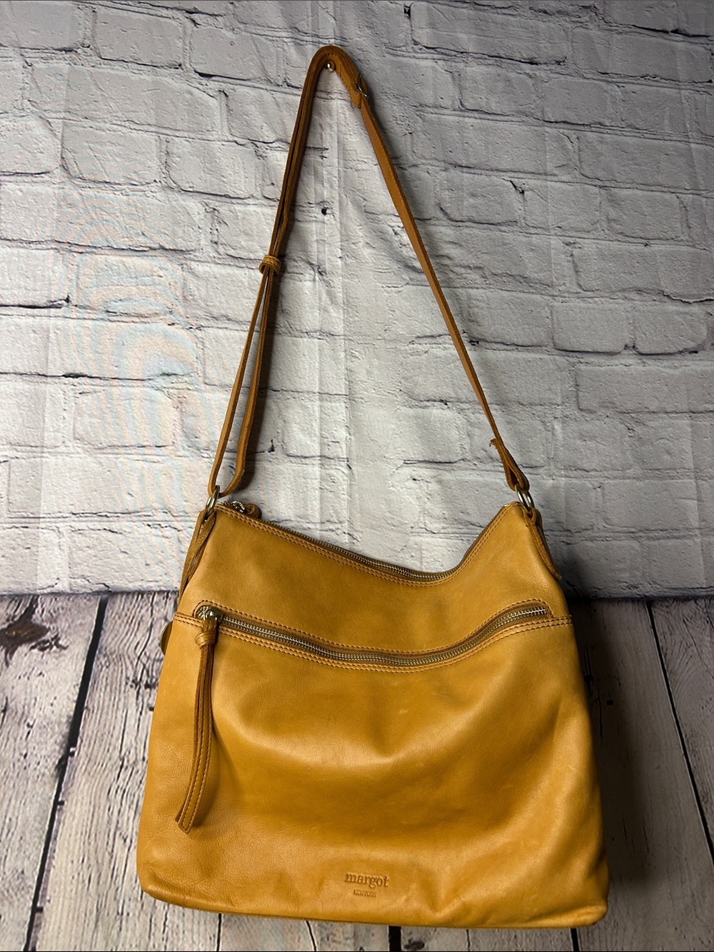 Margot New York tan leather purse, mustard/tan